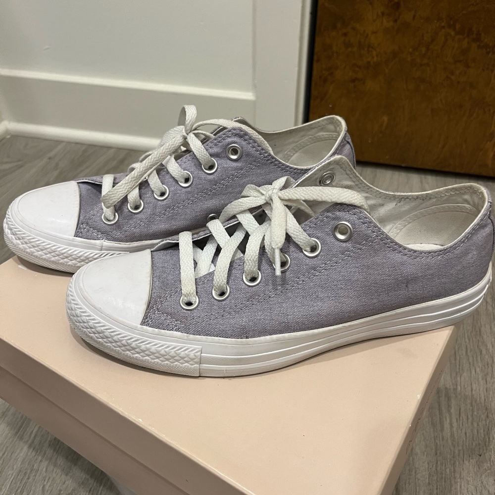 Converse low top